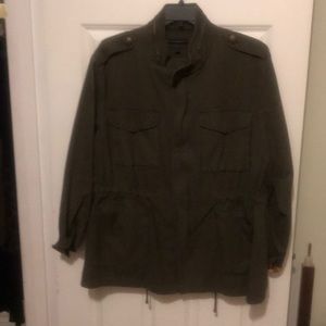 Military inspired short trench zip front rigid.